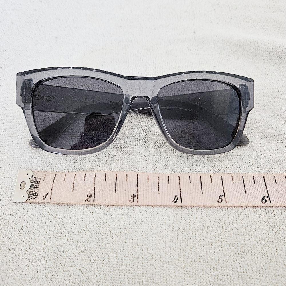 TOMS | Sunglasses - Picture 6 of 8
